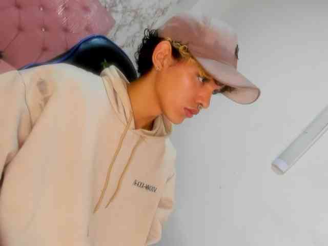 Evonny-Love