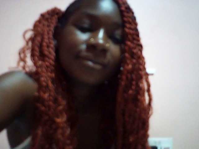Beautyamb live cam on BongaCams