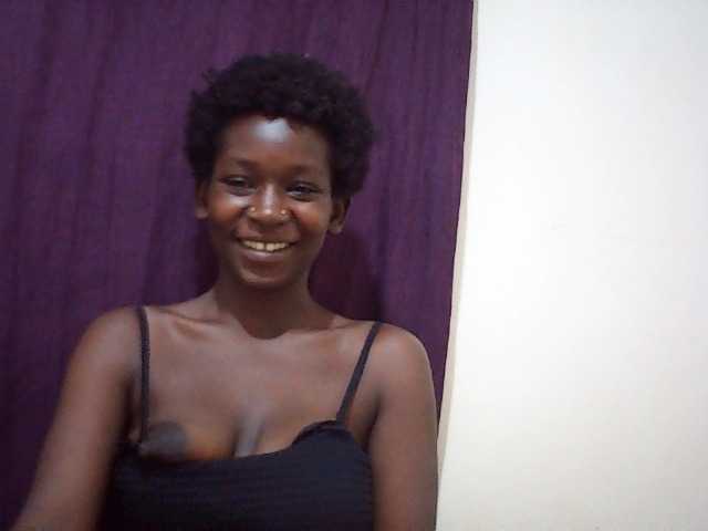 Beautyamb live cam on BongaCams