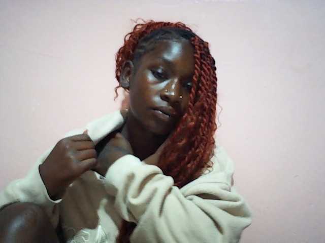 Beautyamb live cam on BongaCams
