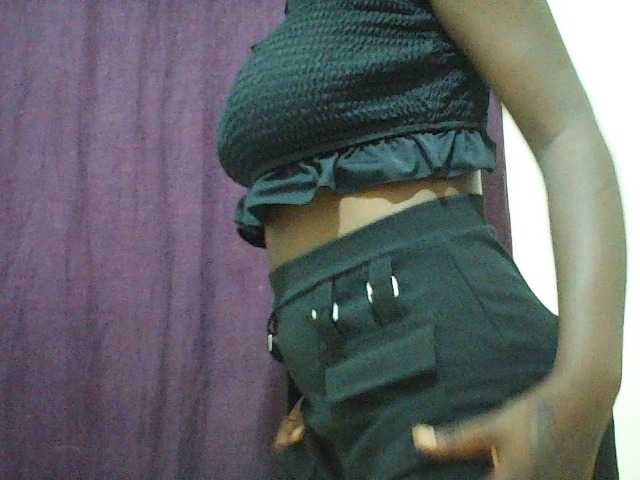 Beautyamb live cam on BongaCams