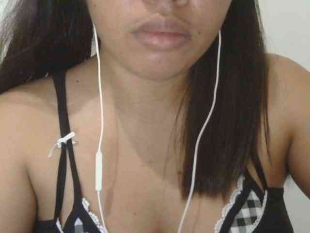 kissablelips1 webcam