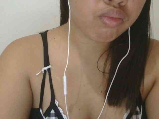 Kissablelips1 - Girl 