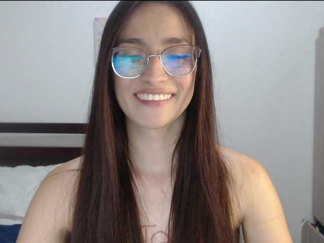 AndraCyrus live cam on BongaCams