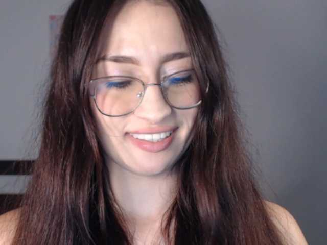 AndraCyrus live cam preview