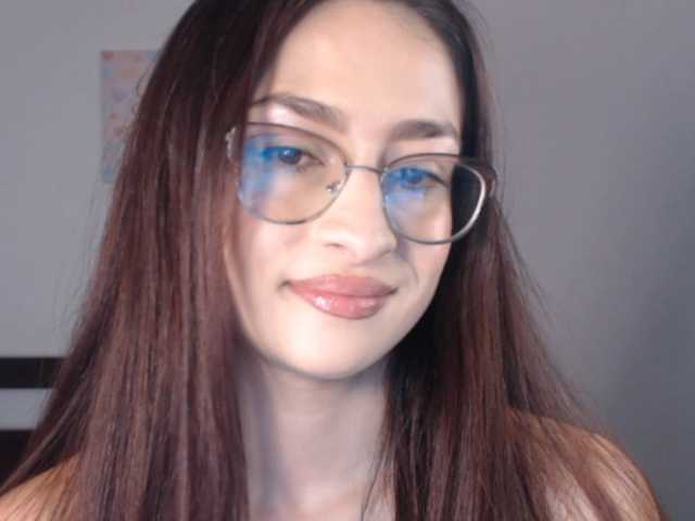 AndraCyrus live cam preview