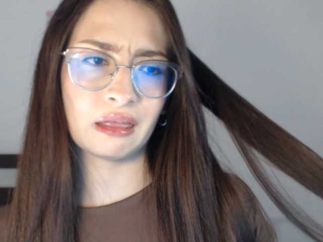 AndraCyrus live cam on BongaCams
