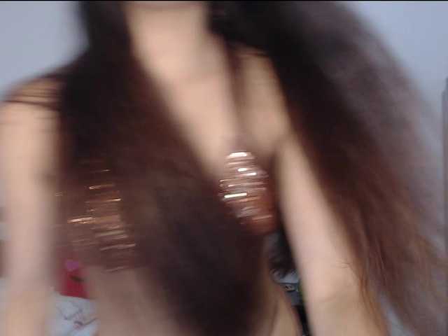 AndraCyrus live cam on BongaCams