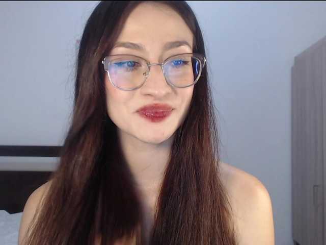 AndraCyrus live cam preview