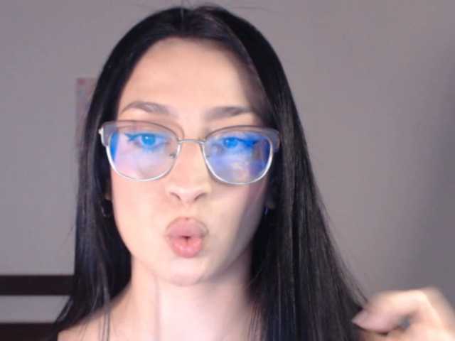 AndraCyrus live cam on BongaCams