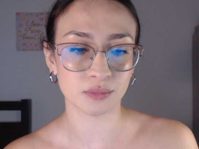 AndraCyrus live cam on BongaCams