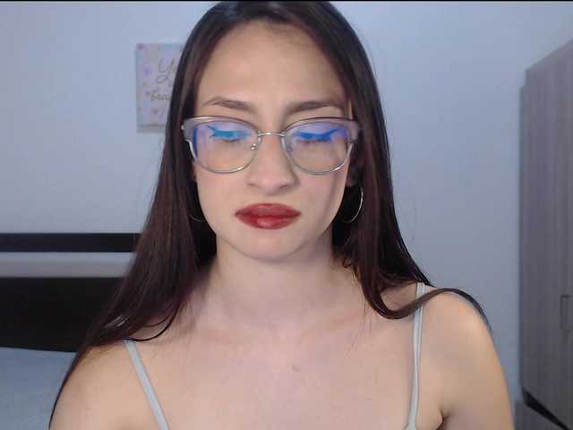 AndraCyrus live cam preview