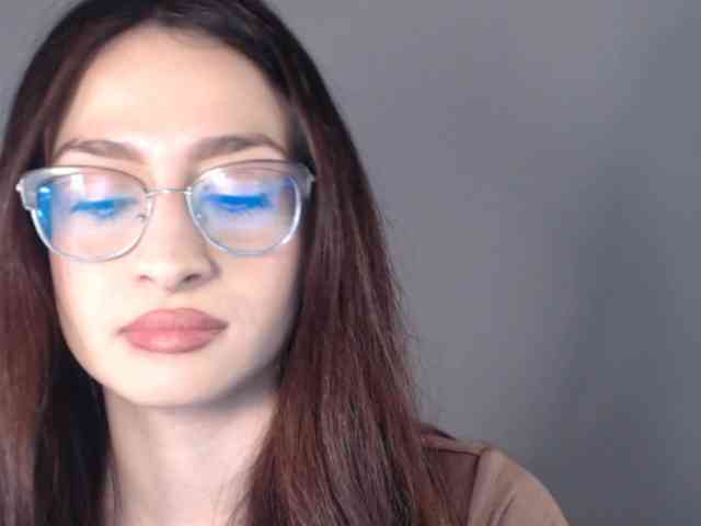 sexcam chat room AndraCyrus