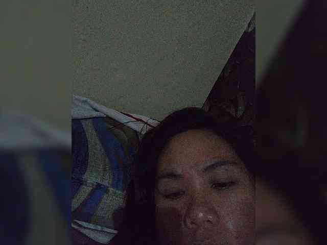 Lily351 webcam