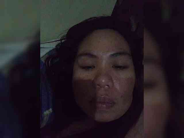 Lily351 webcam