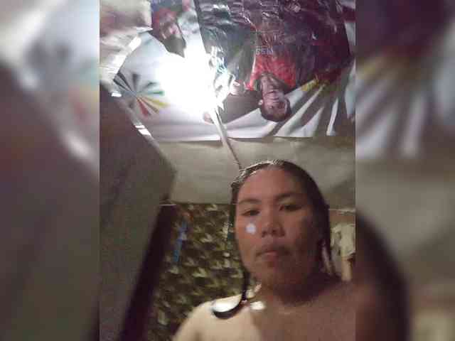 Lily351 webcam