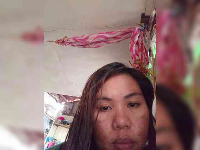 Lily351 webcam