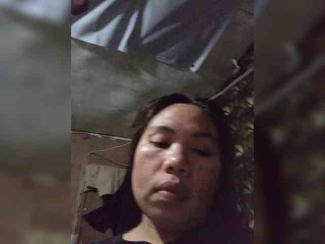Lily351 webcam