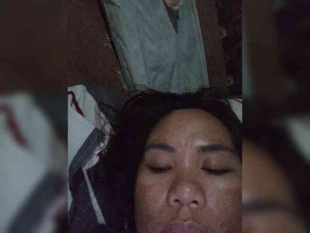 Lily351 webcam
