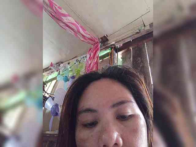 Lily351 webcam