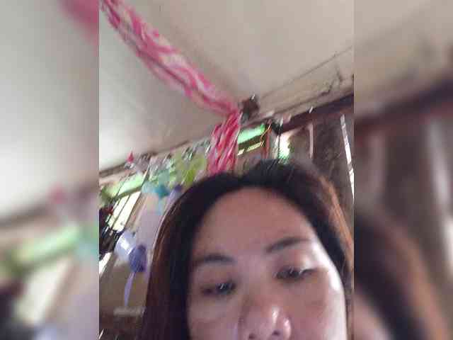 Lily351 webcam