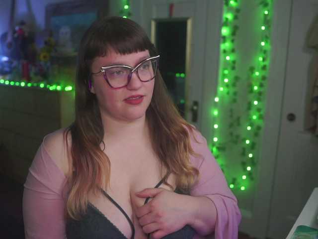 LioRoxy live cam on BongaCams