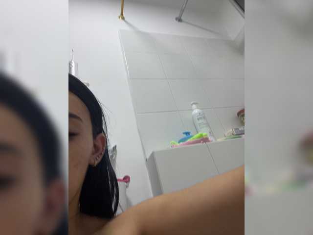 valeri-blake1 live cam on BongaCams