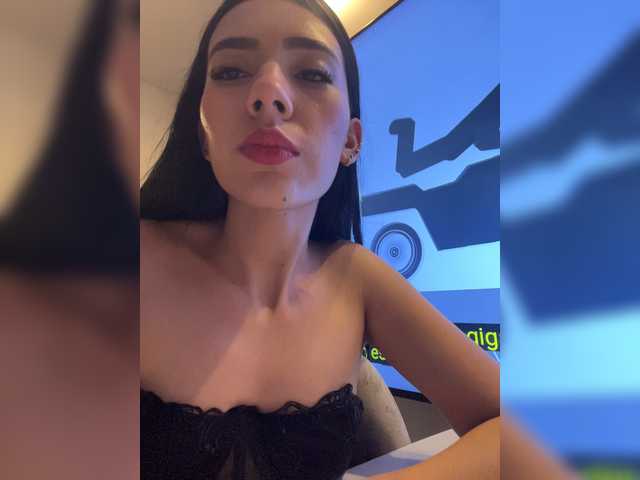 valeri-blake1 live cam on BongaCams