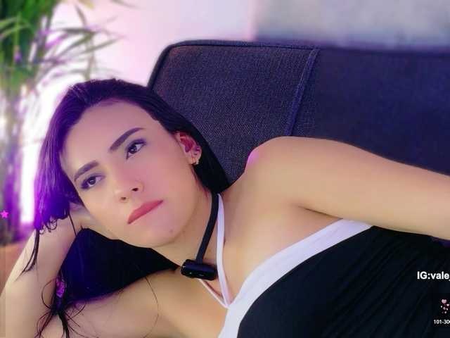 valeri-blake1 live cam on BongaCams