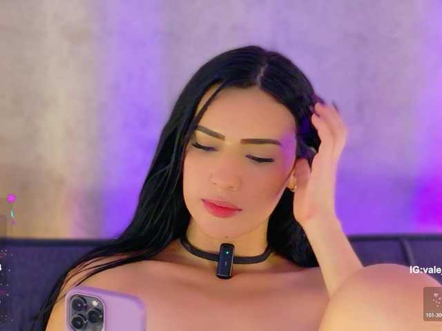 valeri-blake1 live cam on BongaCams