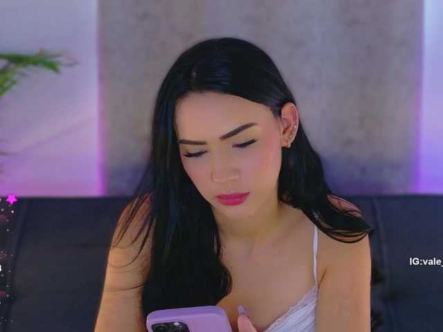 valeri-blake1 live cam on BongaCams