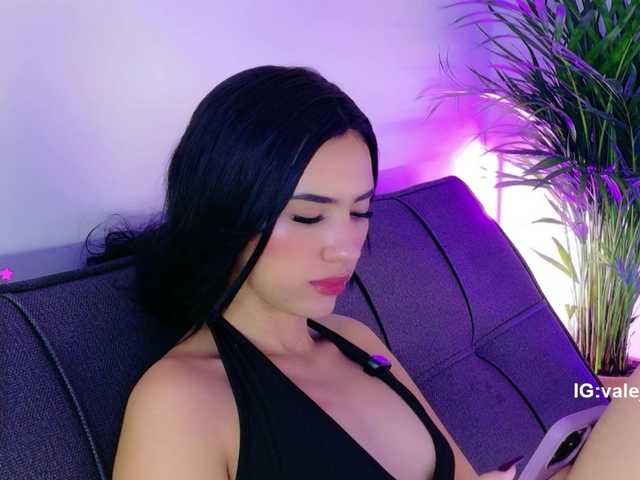 valeri-blake1 live cam on BongaCams