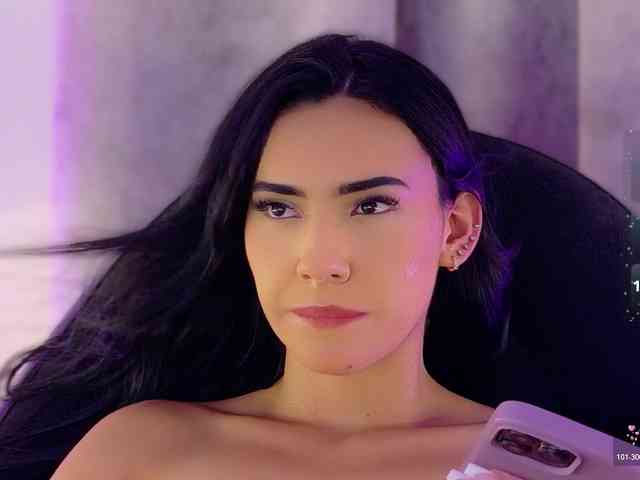 Modelo: valeri-blake1