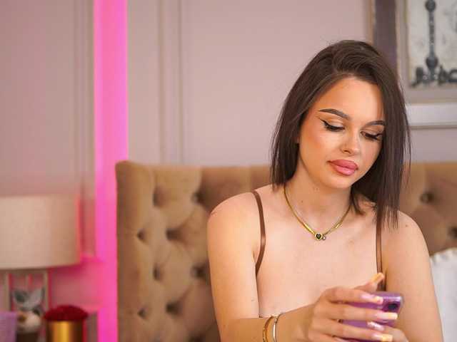 HannahIzabelle live cam on BongaCams