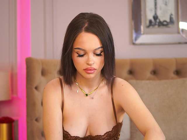 HannahIzabelle live cam on BongaCams