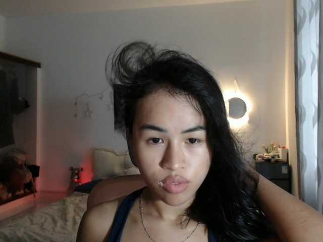 EllieYun live cam preview