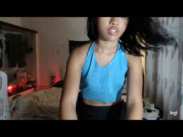 EllieYun webcam