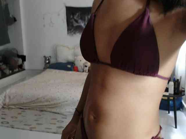EllieYun webcam