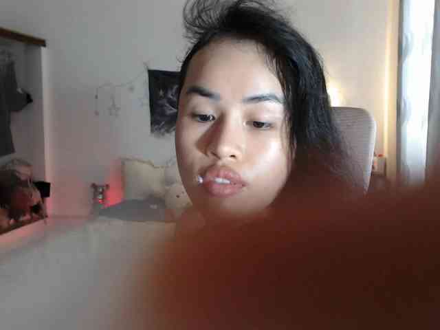 EllieYun webcam