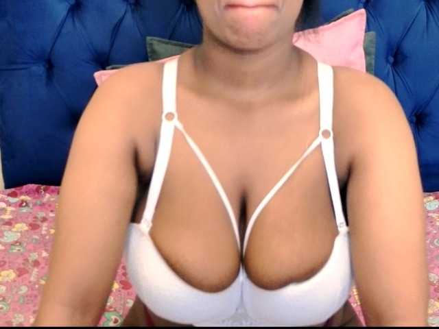 BellaBombShellX live cam on BongaCams