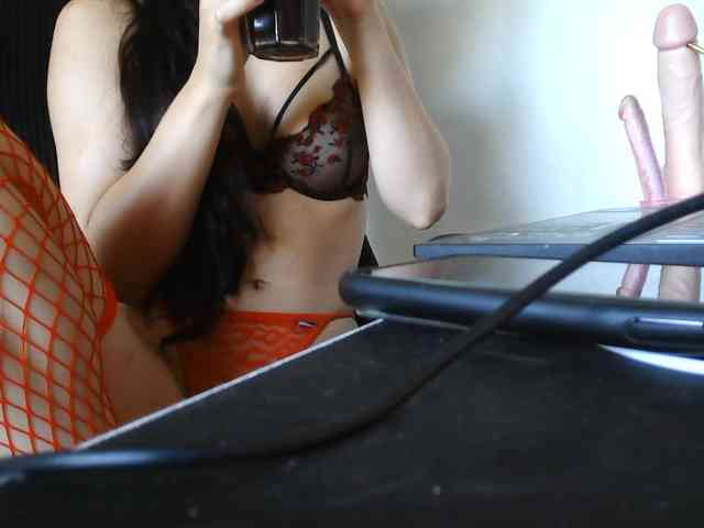 LilyLuxeXO webcam