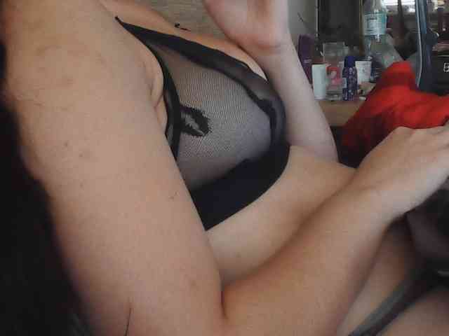 LilyLuxeXO webcam