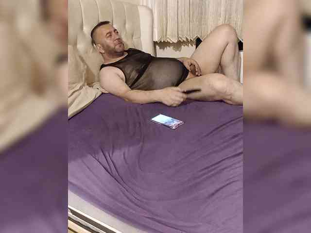 German-Milf-Couple webcam