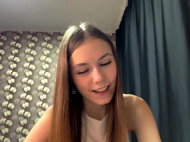 HildredMoralis live cam on BongaCams