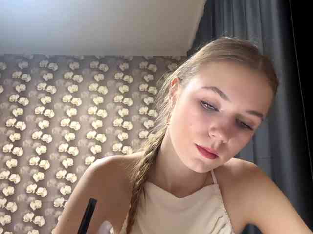 HildredMoralis webcam