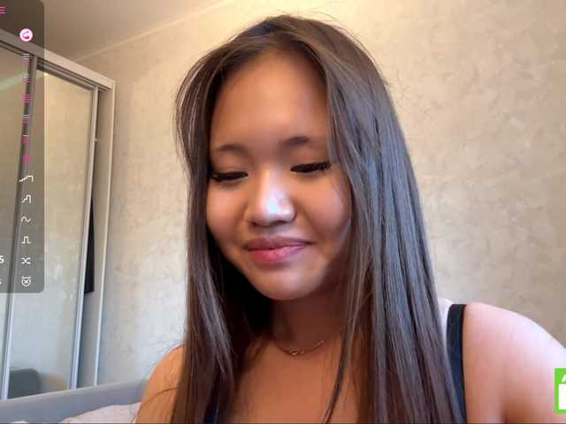 LunachkaCuteee live cam on BongaCams