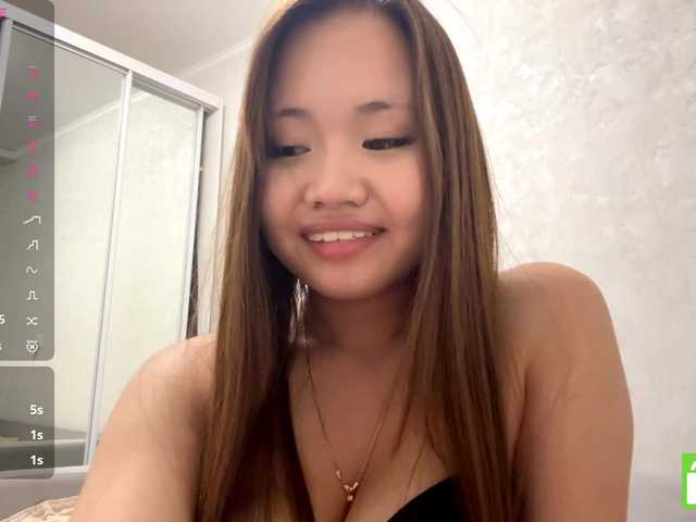 LunachkaCuteee live cam