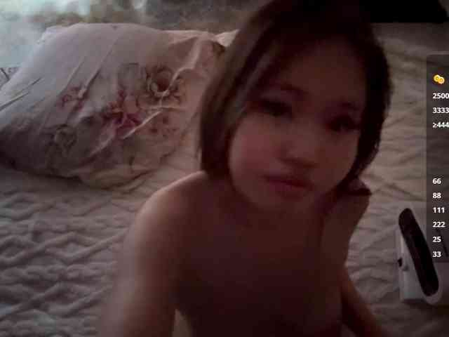 Model: LunachkaCuteee