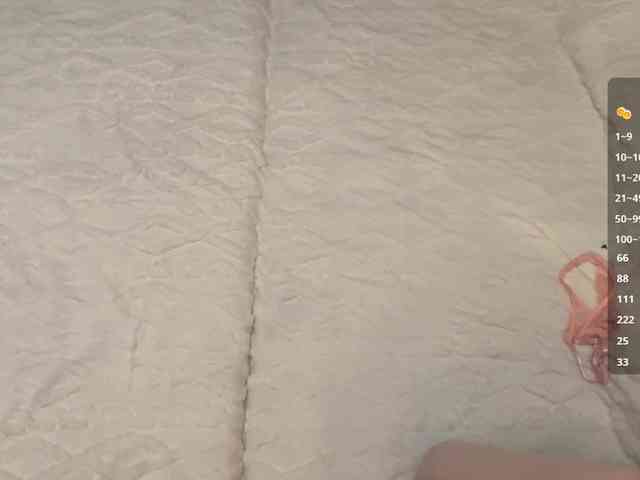 LunachkaCuteee webcam