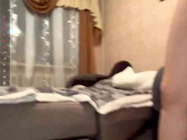 LunachkaCuteee webcam